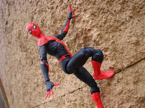 Do you like this video? Spider-Man: Far From Home action figure lands at the ...