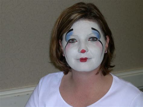 Pin By Silly Daddy On Whiteface Clowns Circus Makeup Female Clown
