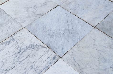Reclaimed Antique Carrara Marble Floor Tiles 328 M2 Uk Architectural
