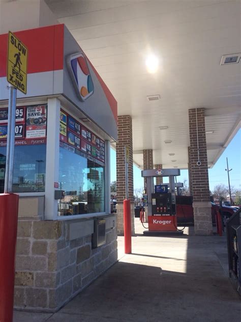 Jul 29, 2020 · points are earnable by scanning the shopper's card at the pump or in the service station. Kroger Fuel Center - Gas & Service Stations - Houston, TX ...