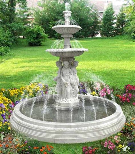 20 Front Yard Fountain Ideas