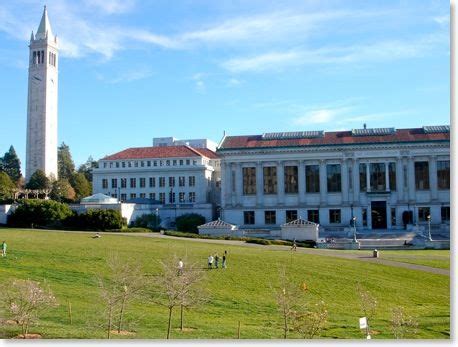 Doe Library And Campanile Berkeley University Berkeley Campus Berkeley