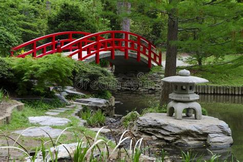Red Bridge In Japanese Garden Red Bridge In Japanese Style Garden On