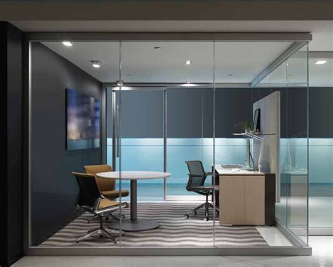 Glass Walls Allow For Privacy From Sound Office Design Modern