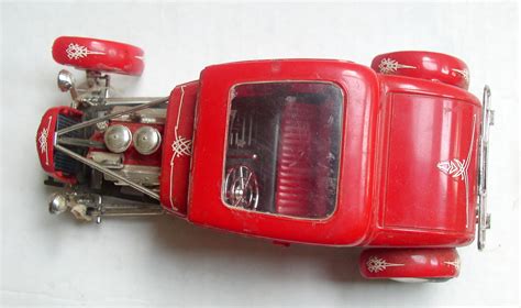 Monogram 1932 32 Ford Coupe Built 1 25 Scale Model Car Needs Repair Thingery Previews