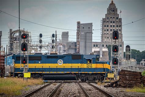 Decatur And Eastern Illinois Railroad 4210 At Decatur Il Photograph By