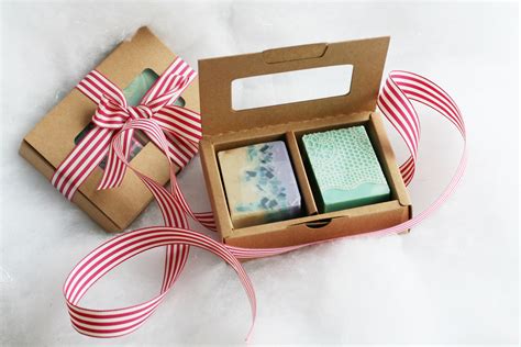 Infused with genuine 24k gold flakes, each handcrafted bar of soap comes in a elegant gift box, complete with a ribbon tying the. Window Soap Box - 2 Soaps - One Leaf Soap