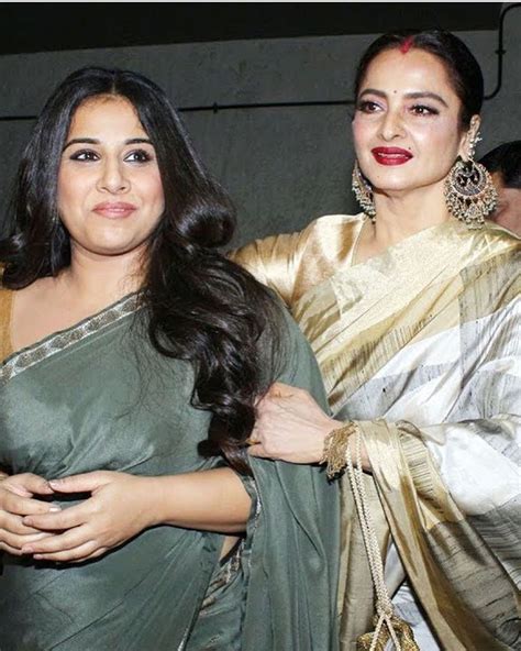 vidya balan has a fan moment with legendary actress rekha [photos] the indian wire