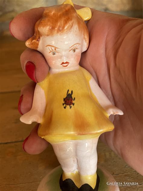Bodrogkeresztúri katicás sárgaruhás kislány figura nipp Kerámia