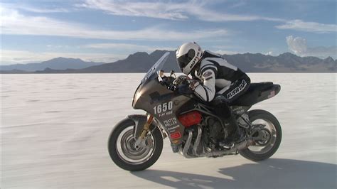 Motus Sets Two Land Speed Recordsthen Rides Home Motorcyclist