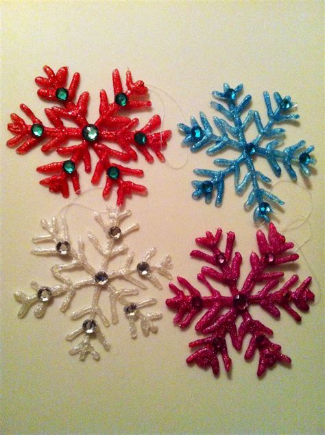 Hot Glue Snowflake Ornaments Snowflake Ornaments Christmas Tree