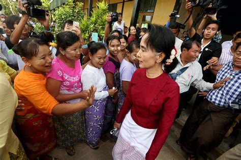 Myanmar Holds Peace Talks Between Ethnic Groups