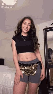 Belly Navel Gif Belly Navel Discover Share Gifs Beautiful Ocean My