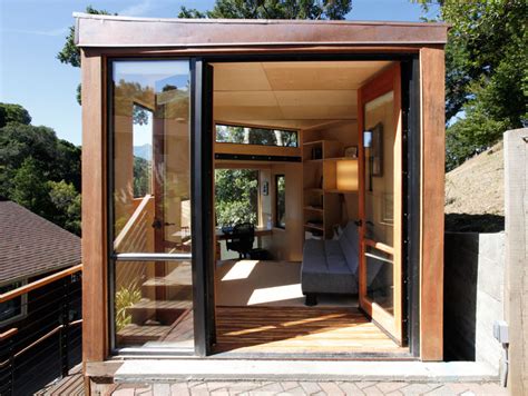 Because giving your home's exterior a mini makeover doesn't have to cost an arm and a leg. Students Design and Build a Sustainable Modular Office