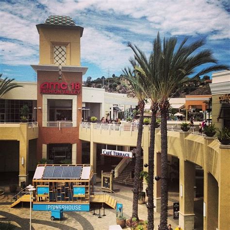 Fashion Valley Shopping Mall In San Diego