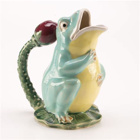 Classic Majolica Frog Pitcher Ebth