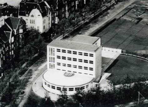 Maschmeyer war entscheidend am aufbau des finanzdienstleisters awd beteiligt und langjähriger vorstandsvorsitzender des unternehmens. Haus der Jugend | Tumblr