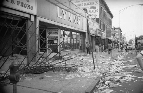 Nyc Blackout Of 1977 In The Dark For 25 Hours On This Day 45 Years Ago