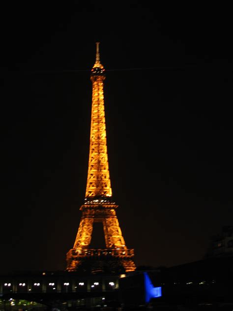 Последние твиты от la tour eiffel (@latoureiffel). 5mn de moins pour la tour Eiffel