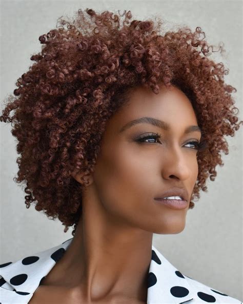 She never fails to make fans, —even haters run to a salon to get her style. 50 Dainty Auburn Hair Ideas to Inspire Your Next Color ...