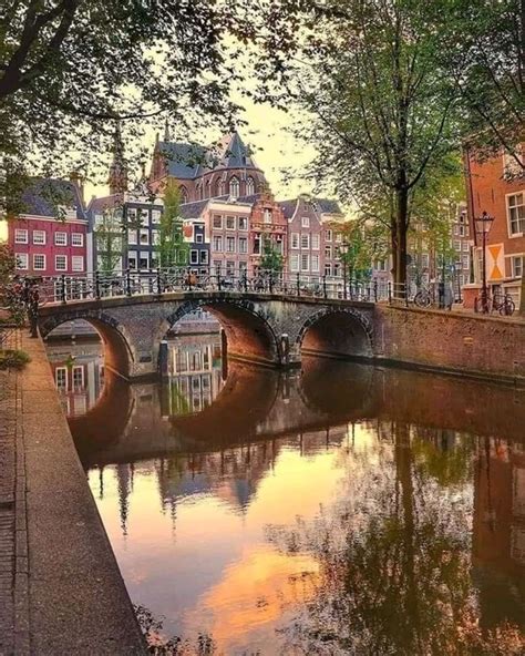 Canales de Amsterdam, Holanda | Amsterdam travel, Places to travel