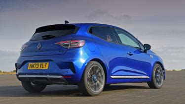 Renault Clio Hatchback Review Pictures Carbuyer
