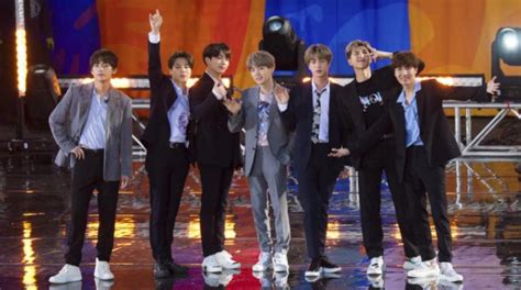 وسيتم إحياء أول حفل لفريق bts في السعودية في استاد الملك فهد الدولي في الرياض في 11 أكتوبر المقبل، ضمن مواسم الرياض، وهو ضمن جولتهم الغنائية العالمية، والتي تحمل اسم love yourself: موسم الرياض ينشر خريطة لإستاد الملك فهد قبل انطلاق حفلة ...