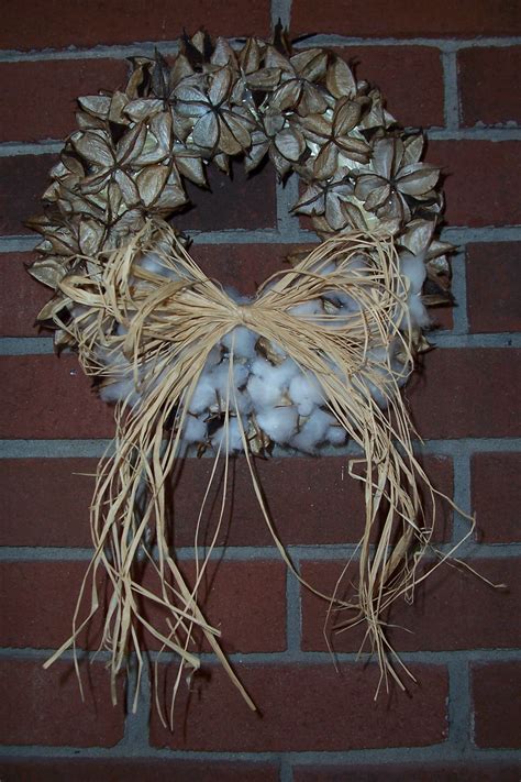 Cotton Boll Wreath, 8 inch | Cotton boll wreath, Cotton wreath, Cotton boll