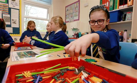 Swingate Primary School In Lordswood Welcomes Rochester Bridge Trust To
