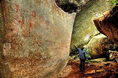 Nyero Rock Paintings Ugandas Prehistoric Rock Art Painted Rocks