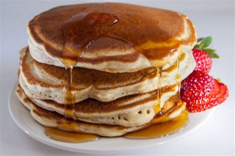 Cliquez sur la photo ou le titre d'une recette au thermomix pour la lire sur le blog de son auteur. Pancakes Moelleux au Thermomix | Pancakes moelleux ...