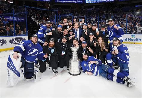 Tampa Bay Lightning 2021 2022 Roster Whos Back Who Left