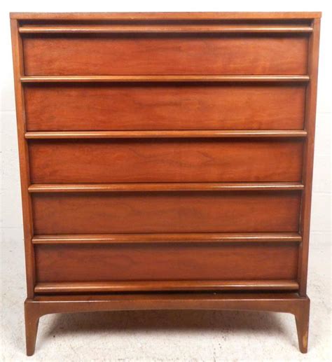 Browse online and in our stores. Mid-Century Modern Dresser Set by Lane Furniture at 1stdibs