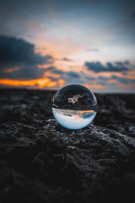 Glass Sphere Pictures Download Free Images On Unsplash