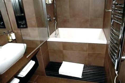 Deep bathtubs are short and compact baths for soaking, and seem to be rapidly appearing in many bathrooms. deep bathtubs for small bathrooms bathtubs for small ...