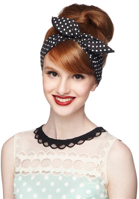 Spare your bangs when styling this updo and use an iron to straighten them. 18 Best Easy To Make Pin-Up Hairstyles With Bangs That ...