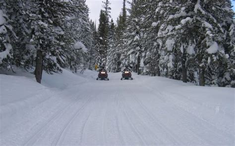West Yellowstone Snowmobiling Capital Of The World 3 Day Guide