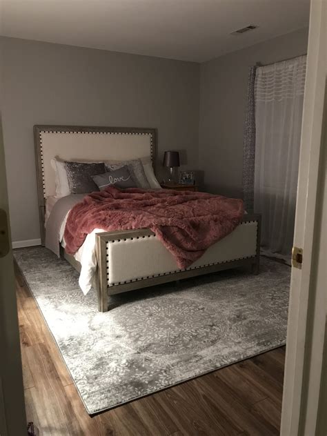 Pink bedroom ideas that can be pretty and peaceful or punchy and. Gray white bedroom | Room inspo