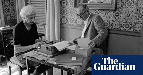 Typewriters And Their Owners Famous Authors At Work In Pictures