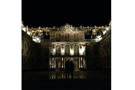 When kim kardashian visited the uss san diego navy ship in abu dhabi, she could have matched the troops in a. Die Hochzeit von Kim Kardashian und Kanye West | Die ...