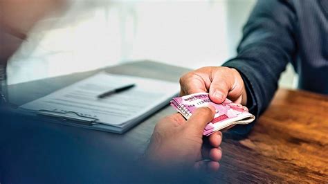 Maharashtra revenue department tops in corruption cases