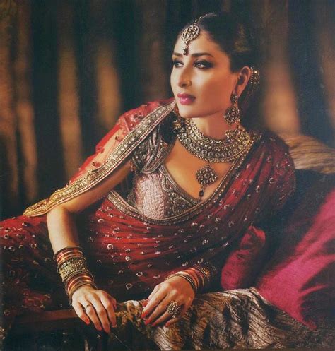 Fashion World Kareena Kapoor In Tarun Tahiliani Bridal Collection