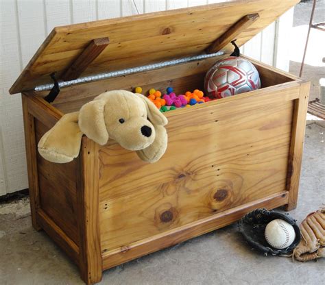 Looking for more unique homemade gift ideas? Ideas: Toy Storage Organizer With Treasure Chest Toy Box ...