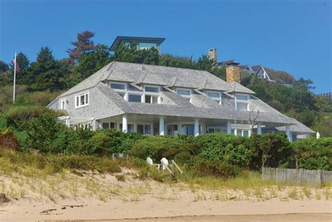 Bernie Madoffs Former Montauk Beach House Is For Sale For 21 Million