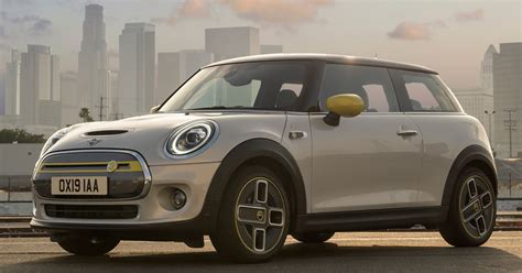 BMW reveals all-electric MINI cooper SE with 'go-kart-feeling'