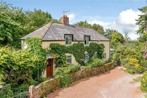 18 Lovely Country Houses For Sale As Seen In Country Life Country Life