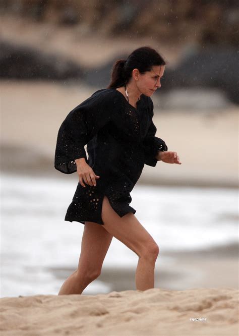I Love To Expose Courtney Cox Red Bikini Candids Hot Sex Picture