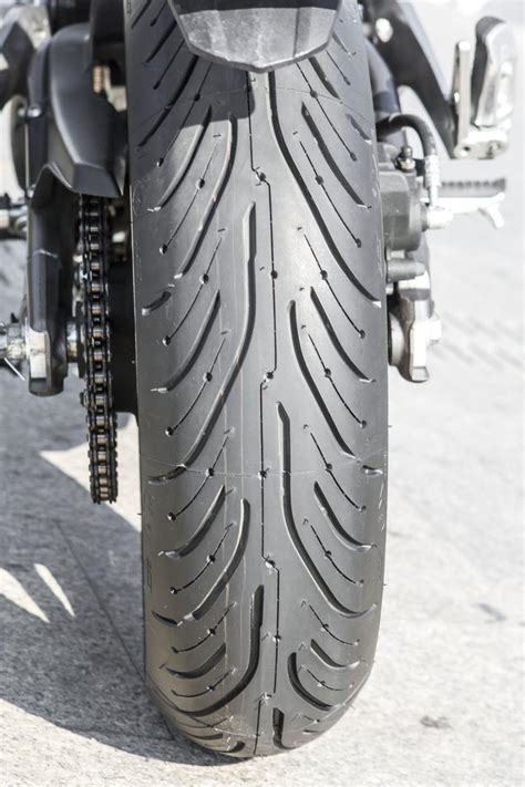All michelin pilot road 4 trail tyre test reports. Michelin Pilot Road 4 Test, Laufleistung, Kaufen, Luftdruck