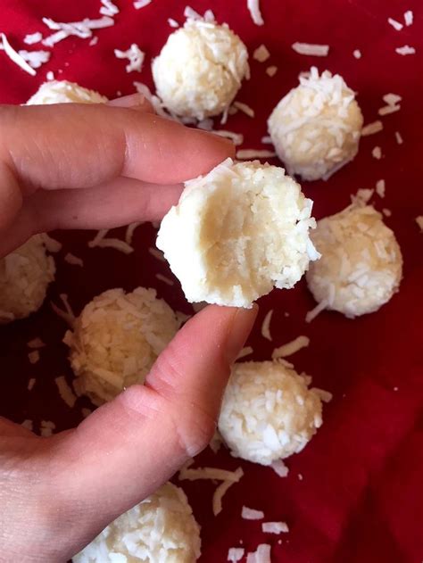 Unsweetened Coconut Flakes Benefits And Recipes Melanie Cooks