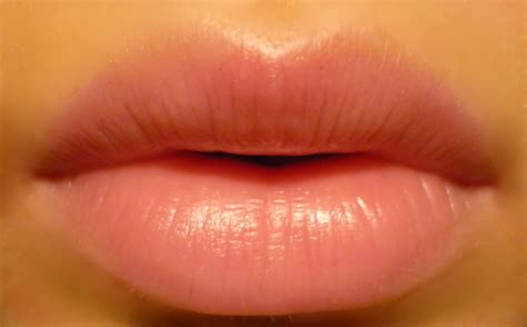 remedies to get pink lips naturally plugon